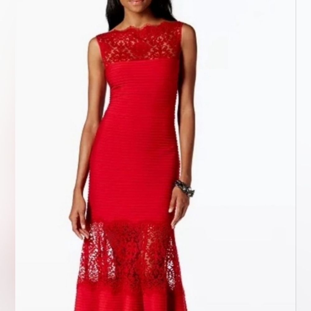 Tasdashi Shoji‎ red full length dress